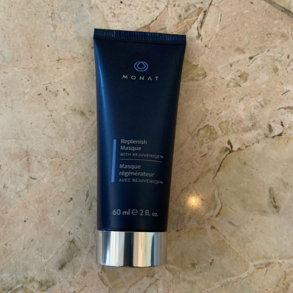 NWT Sealed Monat Hair Replenish Masque Wth Rejuveniqe Travel Size 2 fl. oz.